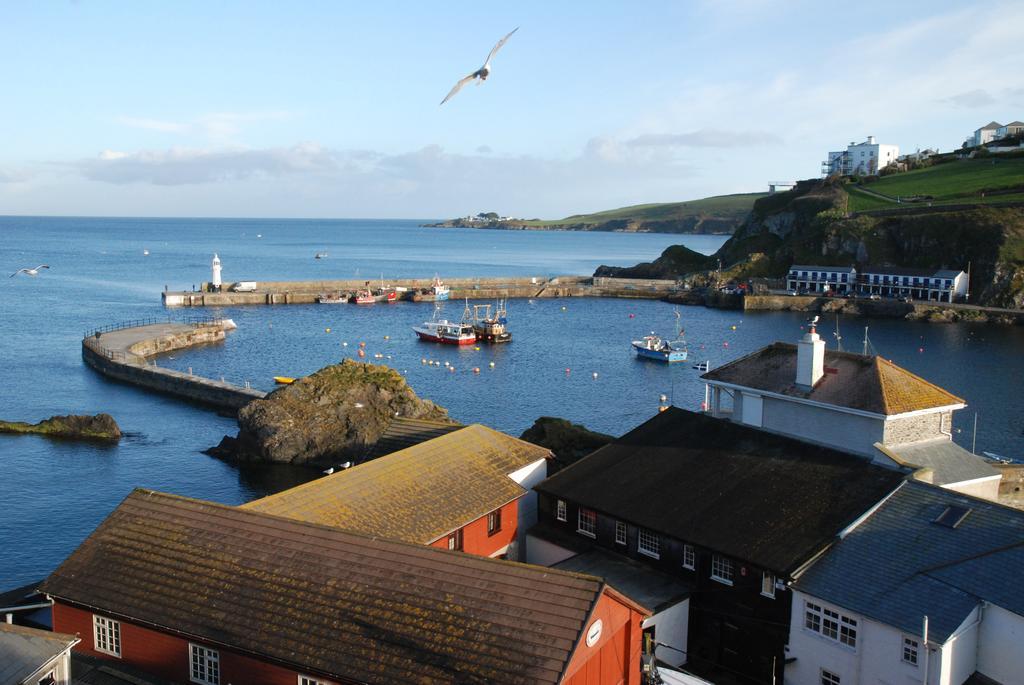 Trevalsa Court Hotel Mevagissey Exterior photo